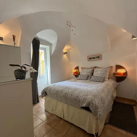 Breathe The Air Of Appartement *